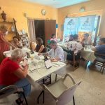 El tercer taller de la Semana de las Santas Alfareras se centra en la decoración de azulejos